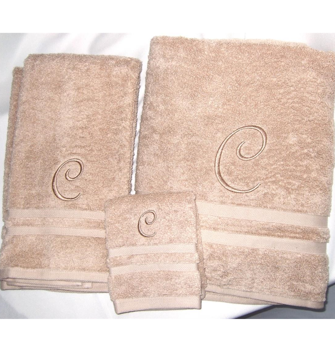 Monogrammed  towel set